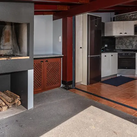 Casa Leonor By Rent2u, Lda 別荘 *