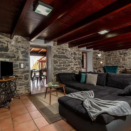 Casa Leonor By Rent2u, Lda Ferienhaus