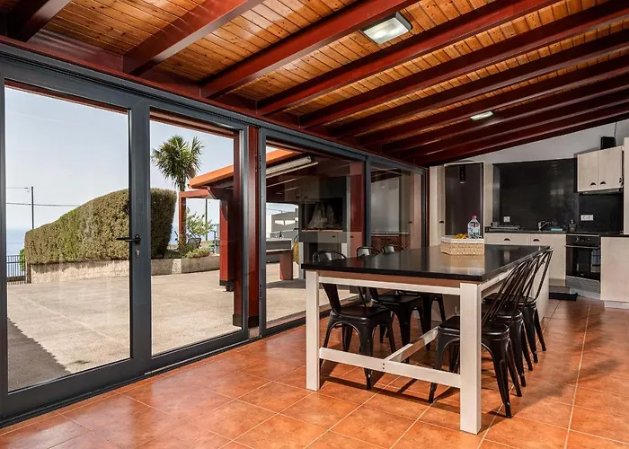 Casa Leonor By Rent2u, Lda *
