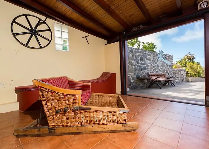 Casa Leonor By Rent2u, Lda Prázdninový dům Arco da Calheta (Madeira)